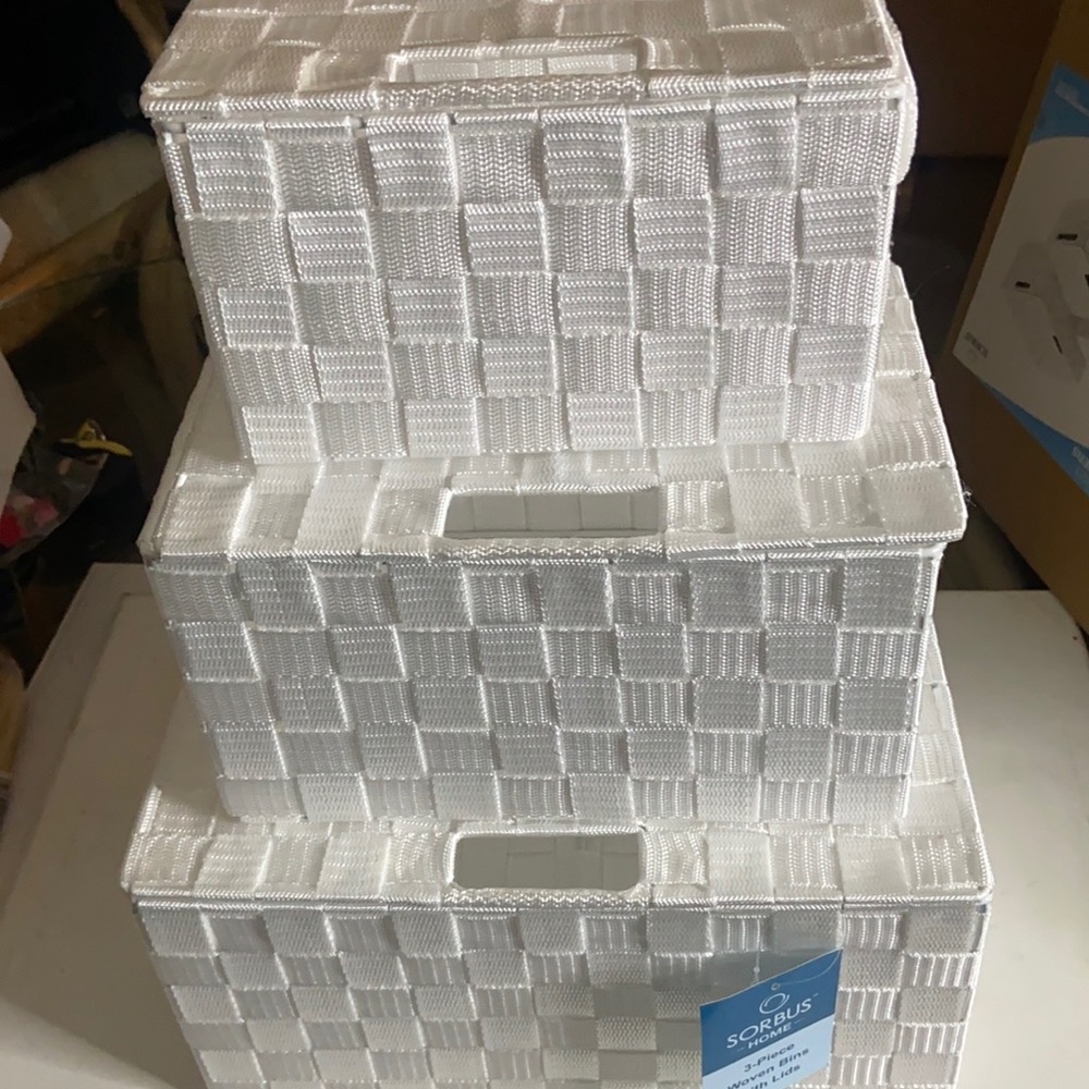 Airbus storage bins